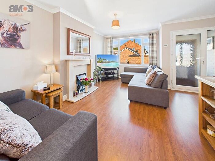 3 Bedroom Terraced House For Sale In Keswick Avenue, Hullbridge, Hockley, SS5