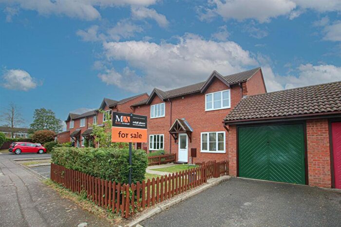 3 Bedroom Semi-Detached House For Sale In Corsican Pine Close, Newmarket, CB8