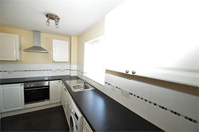 1 Bedroom Flat To Rent In Halifield Drive, Belvedere, DA17
