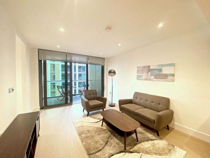 2 Bedroom Flat To Rent In Palmer Road, Battersea Park, London, SW11