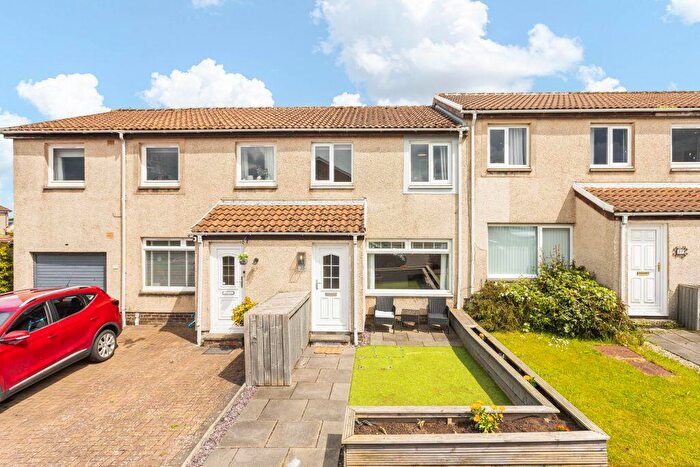 3 Bedroom Terraced House For Sale In Finlay Avenue, East Calder, Livingston, EH53