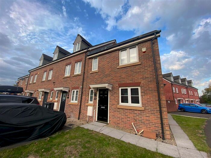 Houses to rent in Bryn Bevan, NP20, Newport