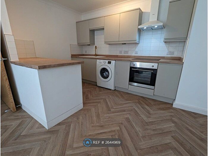 2 Bedroom Flat To Rent In Millsands, Sheffield, S3