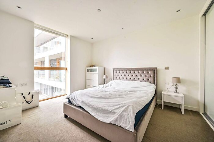 1 Bedroom Flat For Sale In Birchside Apartments, Queen's Park, London, NW6