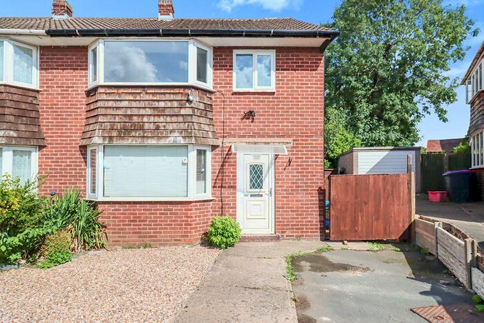 3 Bedroom Semi-Detached House To Rent In Summer House Drive, Hadley, Telford, Shropshire, TF1