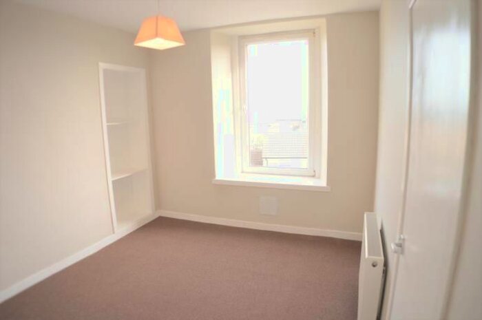 3 Bedroom Flat To Rent In Dundonald Street, Dundee, DD3