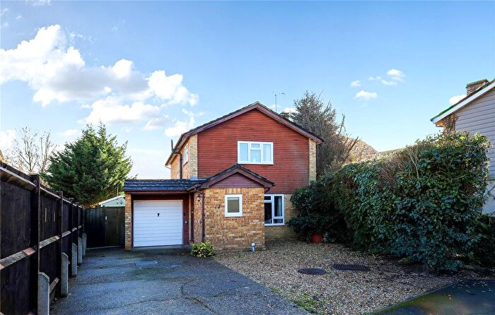 3 Bedroom Detached House For Sale In Chalcrafts, Alton, Hampshire, GU34