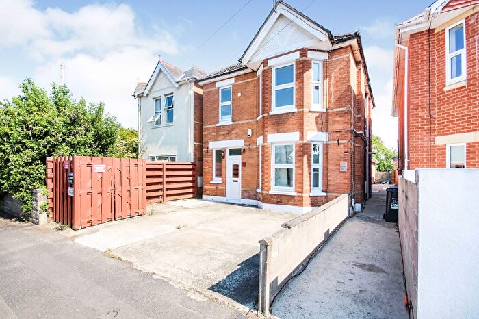 2 Bedroom Property To Rent In Edgehill Road, Bournemouth, BH9