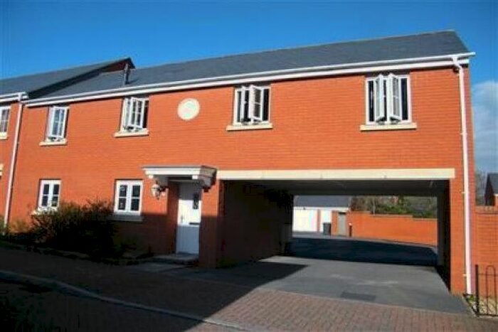 2 Bedroom Flat To Rent In Haddeo Drive, Exeter, EX2