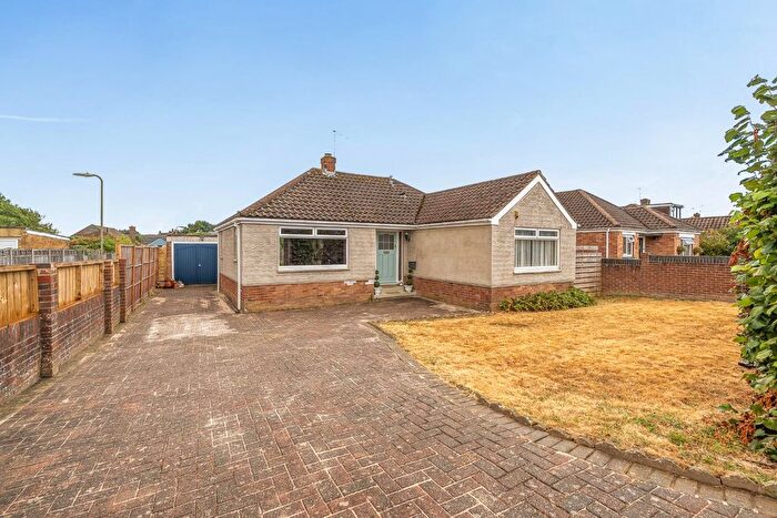 2 Bedroom Detached Bungalow For Sale In Sunnymead Drive, Waterlooville, PO7