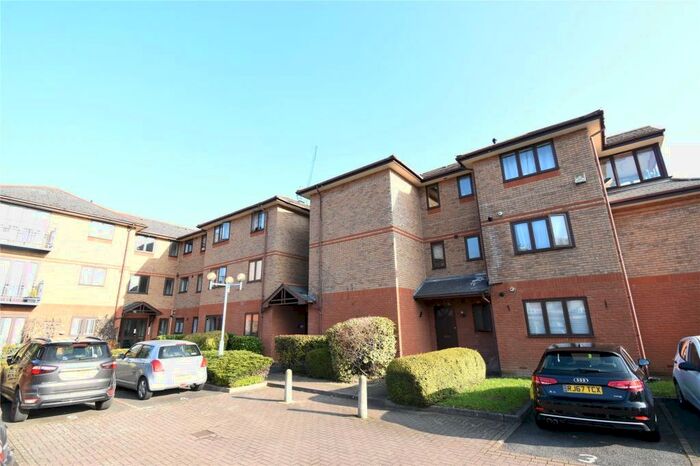 1 Bedroom Apartment To Rent In Chapel Arches, Forlease Road, Maidenhead, Berkshire, SL6