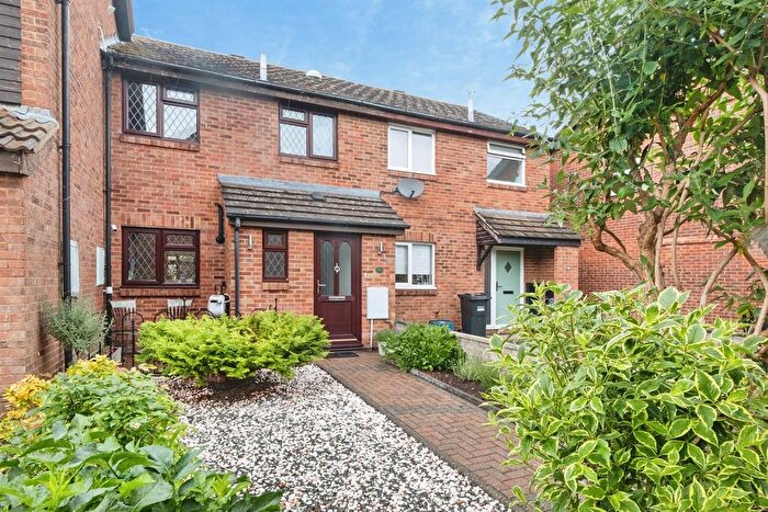 3 Bedroom Terraced House For Sale In Lagonda Close, Newport Pagnell, MK16