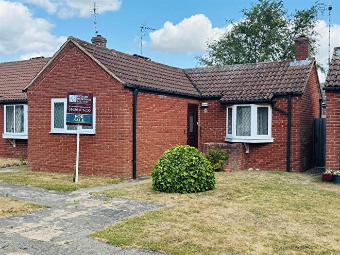 1 Bedroom Detached Bungalow For Sale In Leeks Close, Southwell, NG25