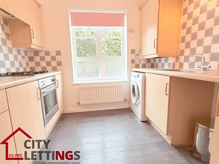 2 Bedroom Apartment To Rent In Tudor Court, Arboretum, NG7