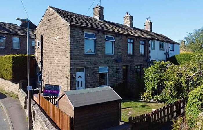 2 Bedroom End Of Terrace House For Sale In Gib Lane, Skelmanthorpe, HD8