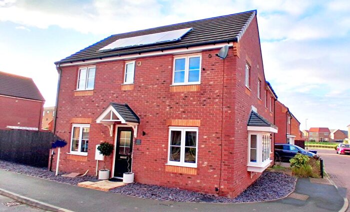 3 Bedroom Semi Detached House For Sale In Dandelion Drive, Whittlesey, Peterborough, PE7