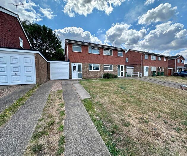 3 Bedroom Semi-Detached House To Rent In Bramble Way, Braunstone Town, Leicester, LE3