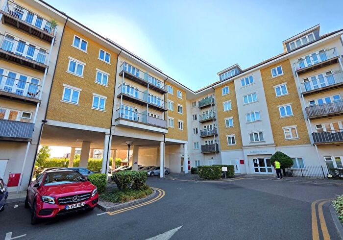 2 Bedroom Flat For Sale In Flat Lexington House, Park Lodge Avenue, West Drayton, Hillingdon, UB7