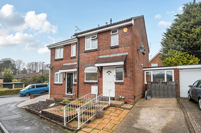 2 Bedroom Semi Detached House For Sale In Coachmans Copse, Townhill Park, Southampton, Hampshire, SO18