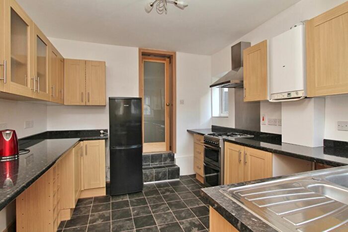 1 Bedroom Apartment To Rent In Milner Road, Brighton, BN2