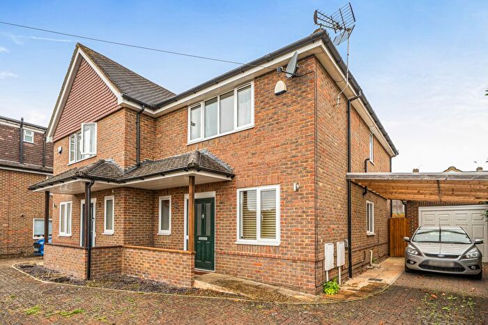 3 Bedroom Semi-Detached House For Sale In Pond Park Road, Chesham, HP5