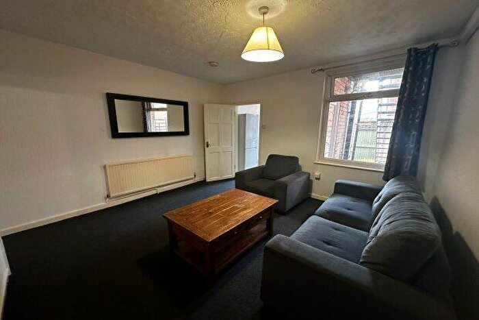 1 Bedroom Flat To Rent In Outram Street, Sutton-In-Ashfield, NG17