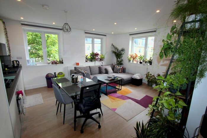 2 Bedroom Flat To Rent In Clarence Road, London, N22