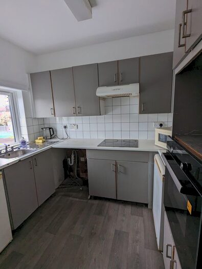 2 Bedroom Flat To Rent In The Lodge, Hornchurch Road, Hornchurch, RM11