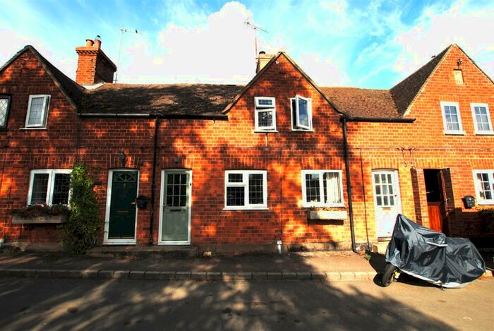 2 Bedroom Terraced House For Sale In High Street, Souldrop, Bedford, MK44