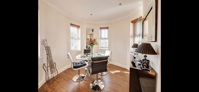 2 Bedroom Flat To Rent In Apartment, Great Clowes Street Manchester, M7
