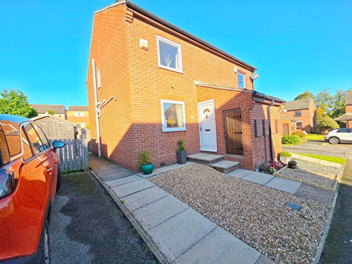 3 Bedroom Semi-Detached House For Sale In Park View, Dodworth, Barnsley, S75