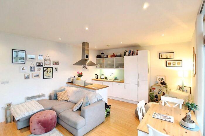 2 Bedroom Flat To Rent In Timble Beck, Neptune Street, Leeds, West Yorkshire, LS9