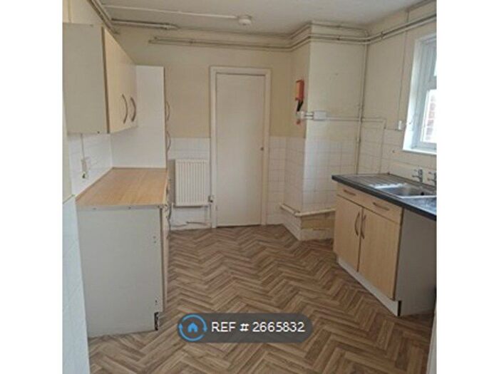 3 Bedroom Flat To Rent In Halliday Crescent, Southsea, PO4