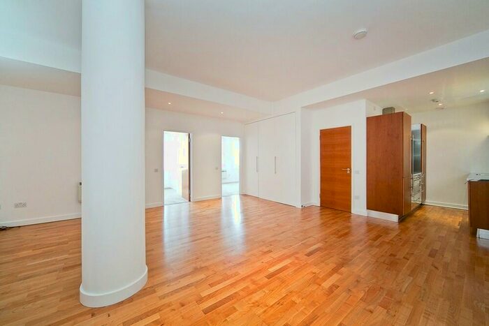 2 Bedroom Apartment To Rent In Grafton Yard, Kentish Town, NW5