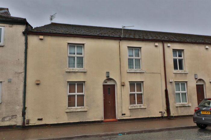 2 Bedroom Flat To Rent In Grammar School Road, Latchford, Warrington, WA4