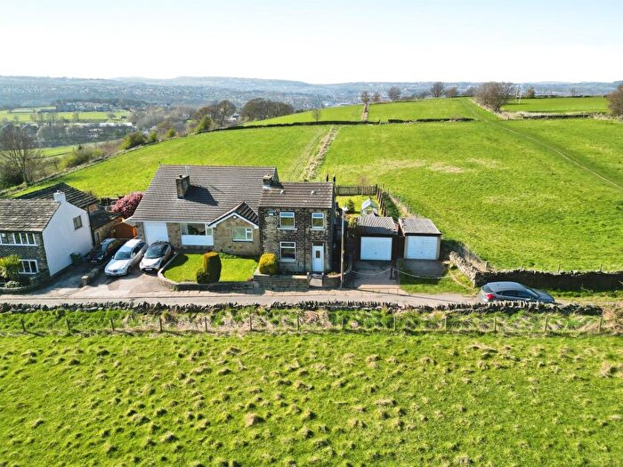 3 Bedroom Detached House For Sale In Hall Bower, Huddersfield, HD4