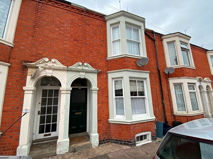 3 Bedroom Terraced House To Rent In Albany Road, Abington, NN1