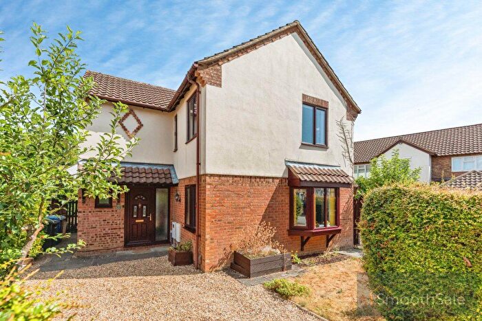 4 Bedroom Detached House For Sale In Larkwood Close, Kettering, NN16