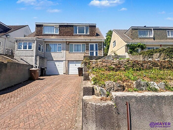 3 Bedroom Semi Detached House For Sale In Newnham Road, Plympton, PL7
