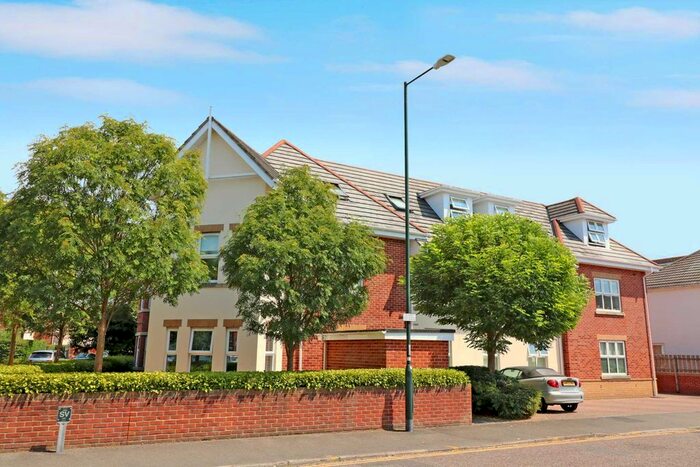 1 Bedroom Flat To Rent In Capstone Road, Bournemouth, BH8