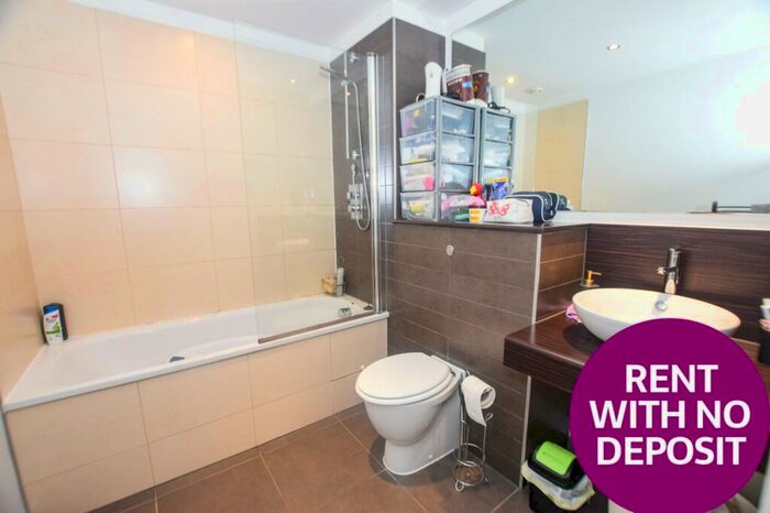 1 Bedroom Flat To Rent In Britton House, Lord Street, Green Quarter, Manchester, M4