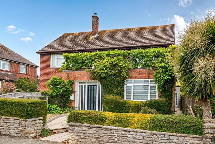 3 Bedroom Semi-Detached House For Sale In Redcliffe Road, Swanage, BH19