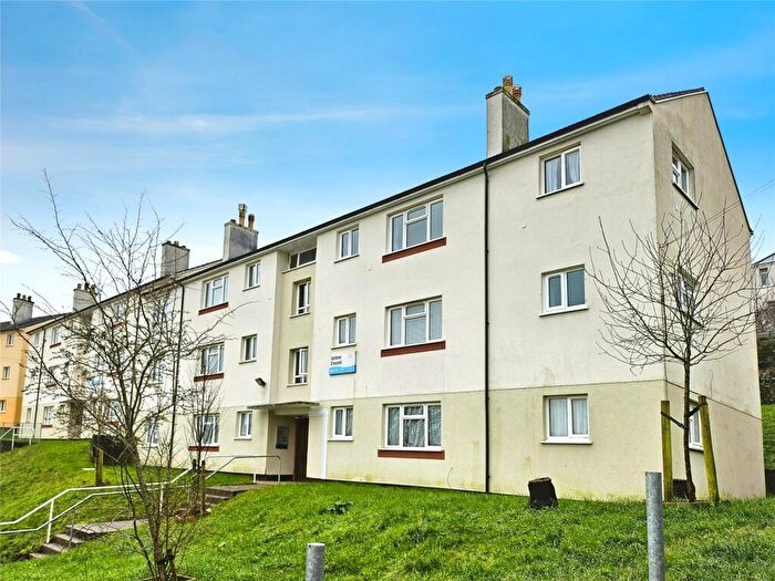 2 Bedroom Flat For Sale In Lipstone Crescent, Plymouth, Devon, PL4
