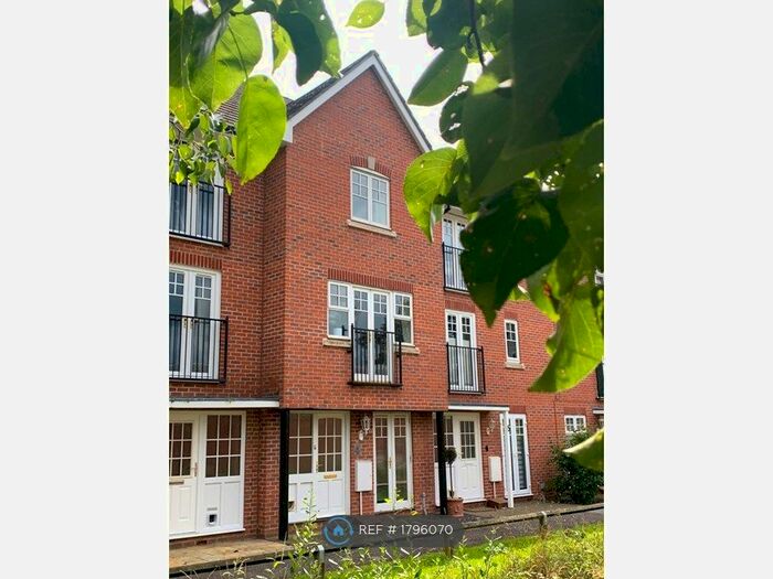 3 Bedroom Terraced House To Rent In Boardwalk Way, Marchwood, Southampton, SO40