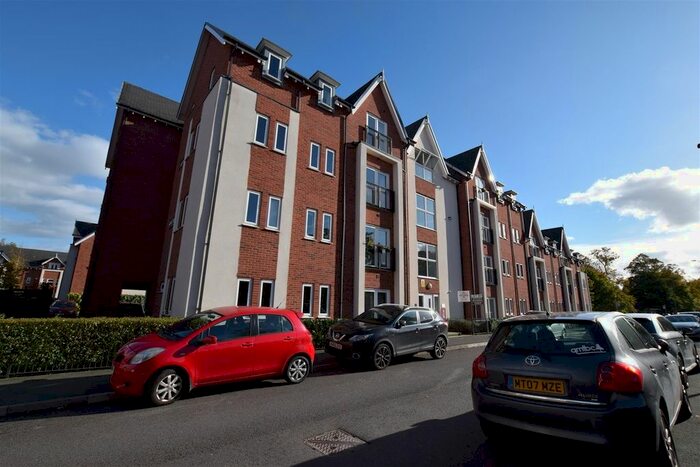 2 Bedroom Flat To Rent In Houseman Crescent, West Didsbury, Didsbury, Manchester, M20