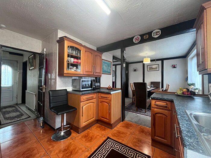 4 Bedroom Terraced House To Rent In Alderman Avenue, Barking, IG11