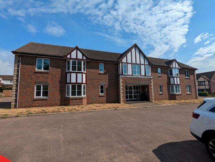 1 Bedroom Flat To Rent In St James Court, Saxmundham, IP17