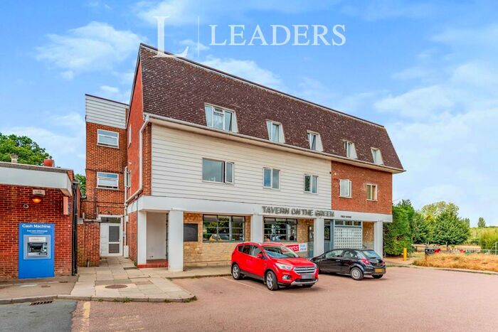 2 Bedroom Flat To Rent In Peterhouse Parade, Pound Hill, RH10