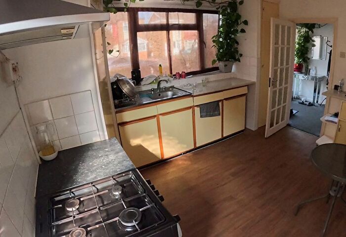 3 Bedroom Terraced House To Rent In Hitherbroom Road, Hayes, UB3