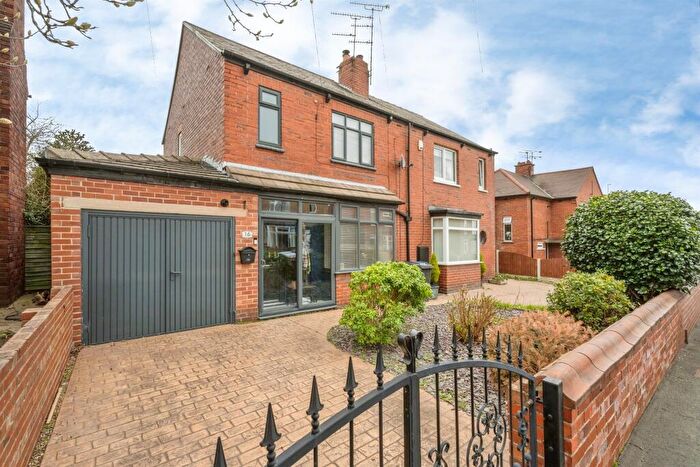 3 Bedroom Semi-Detached House For Sale In Hall Avenue, Mexborough, S64